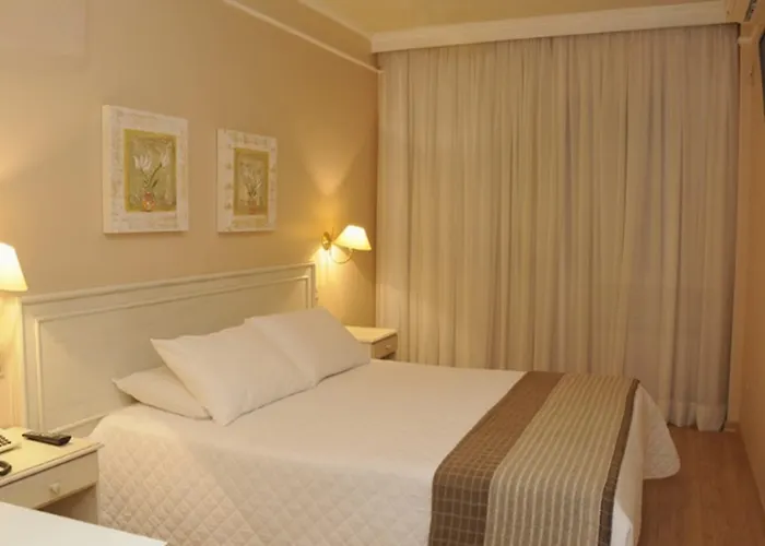 Hotel Shelton